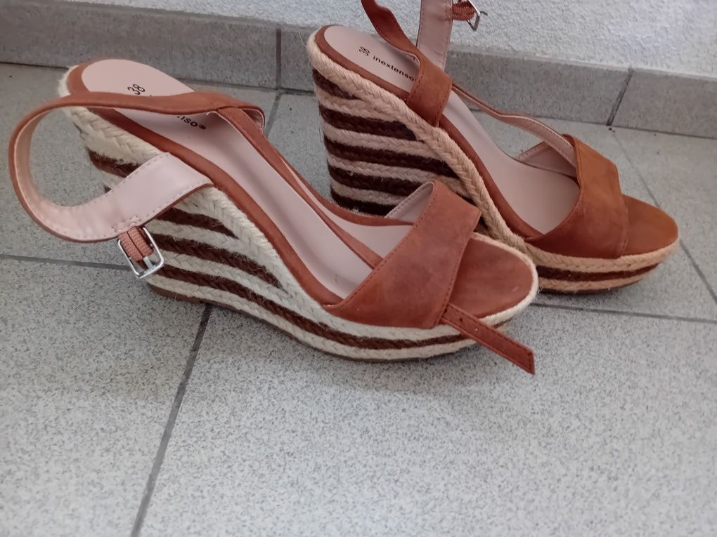 Buty koturny riz. 39