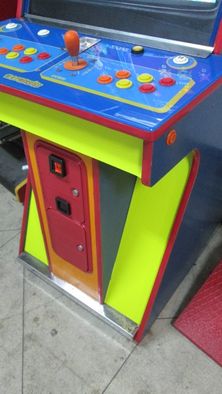 Máquina com várias cores arcade com 2800  jogos, com garantia