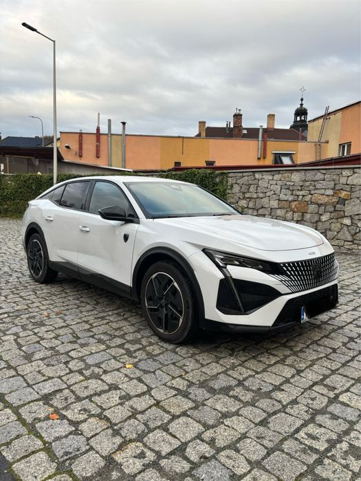 Peugeot 408GT / cesja leasingu-wynajmu długoterminowego / rata 898 pln