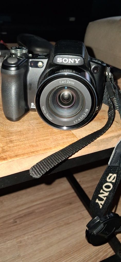 Aparat sony h-50