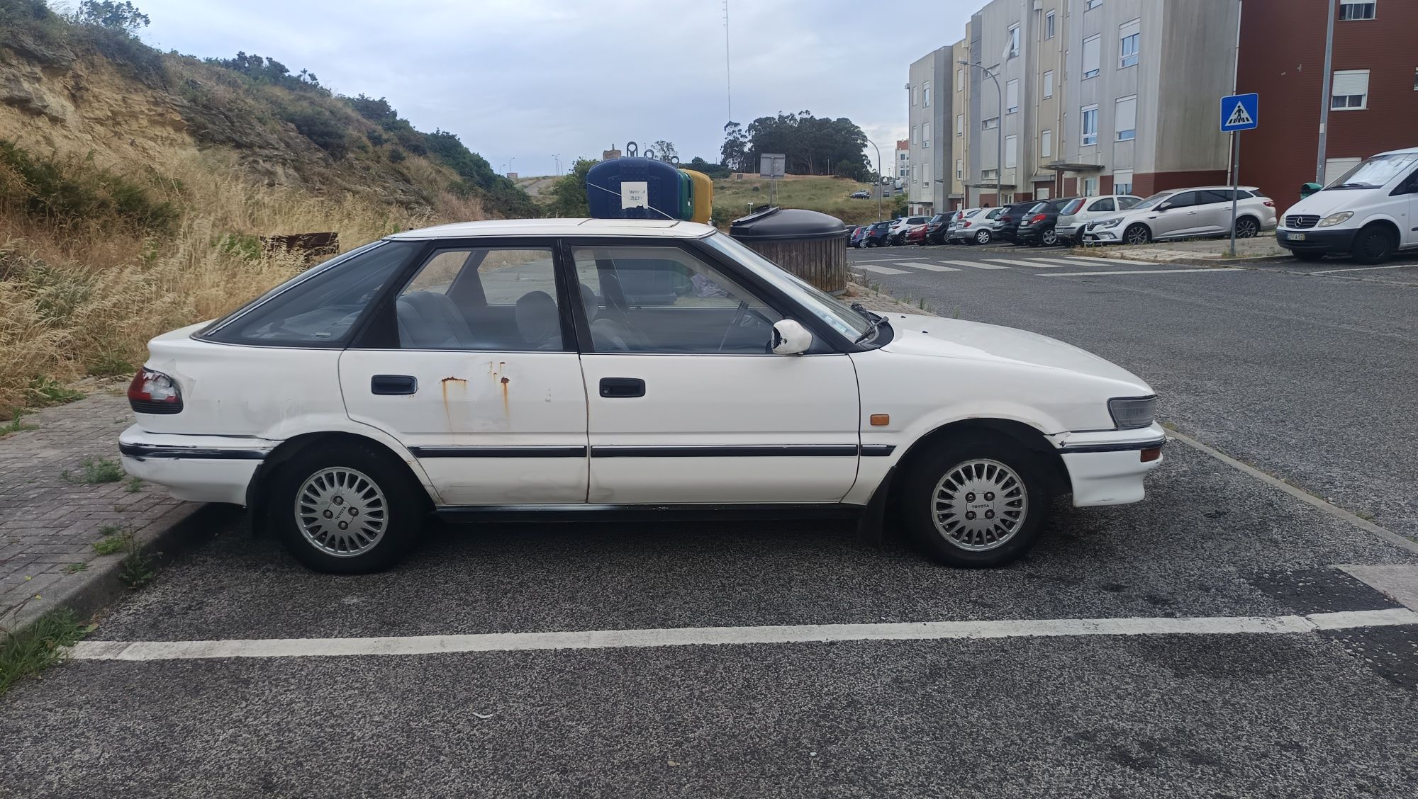 Toyota Corolla E90