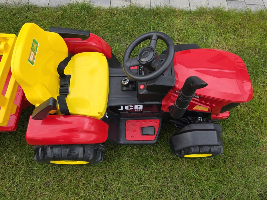 Traktor elektryczny z przyczepą dla dzieci