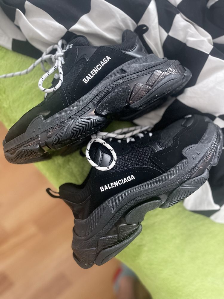 Balenciaga triple S 40