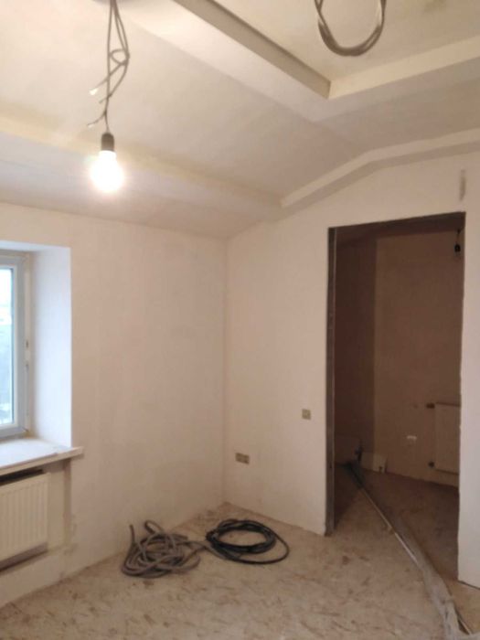 Продам 2х эт. квартиру напротив Госпрома (404016)