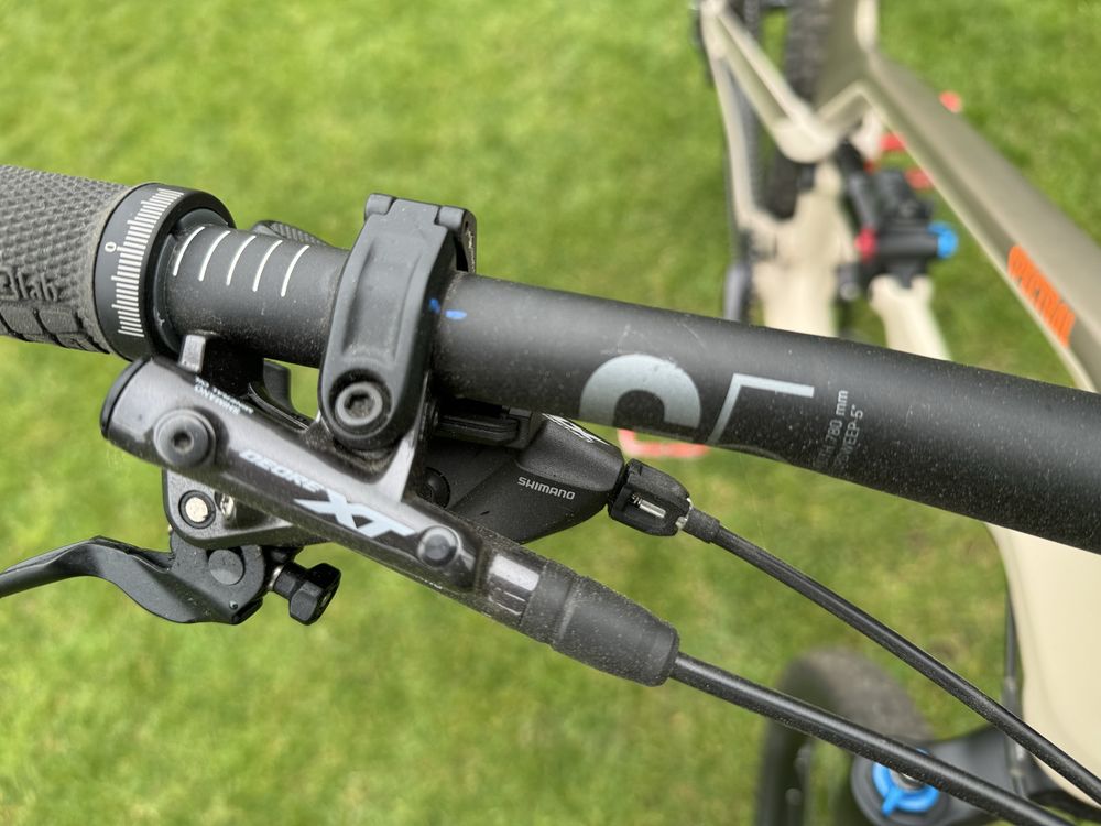 Full carbon 27,5 CANYON Spectral roz.L deore XT Fox enduro