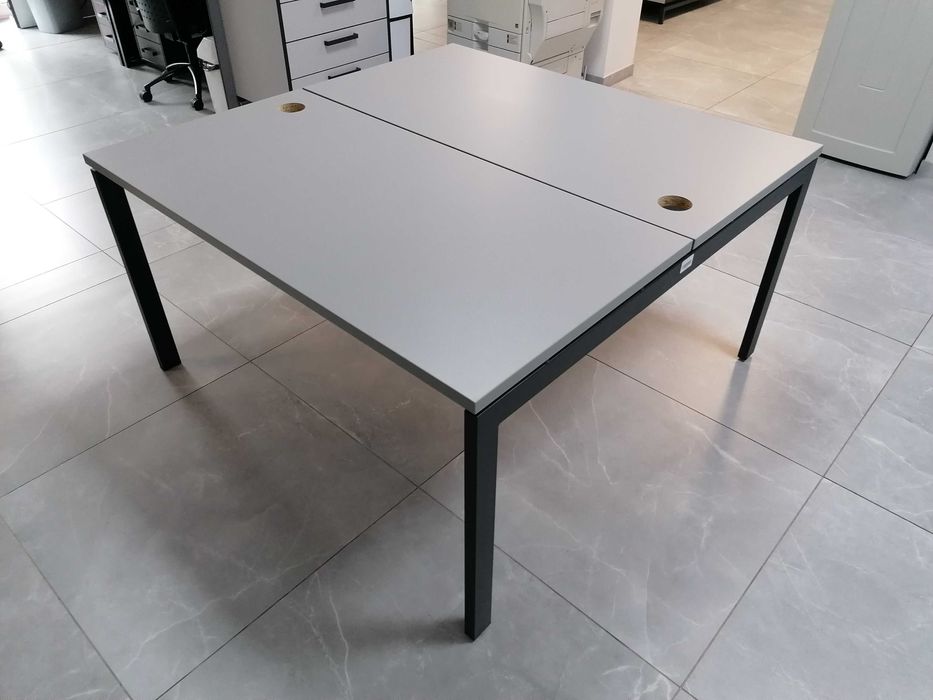 Stelaż konstrukcja na 2, 4 biurka lub 6 biurek blaty 140x70 MDD Bench
