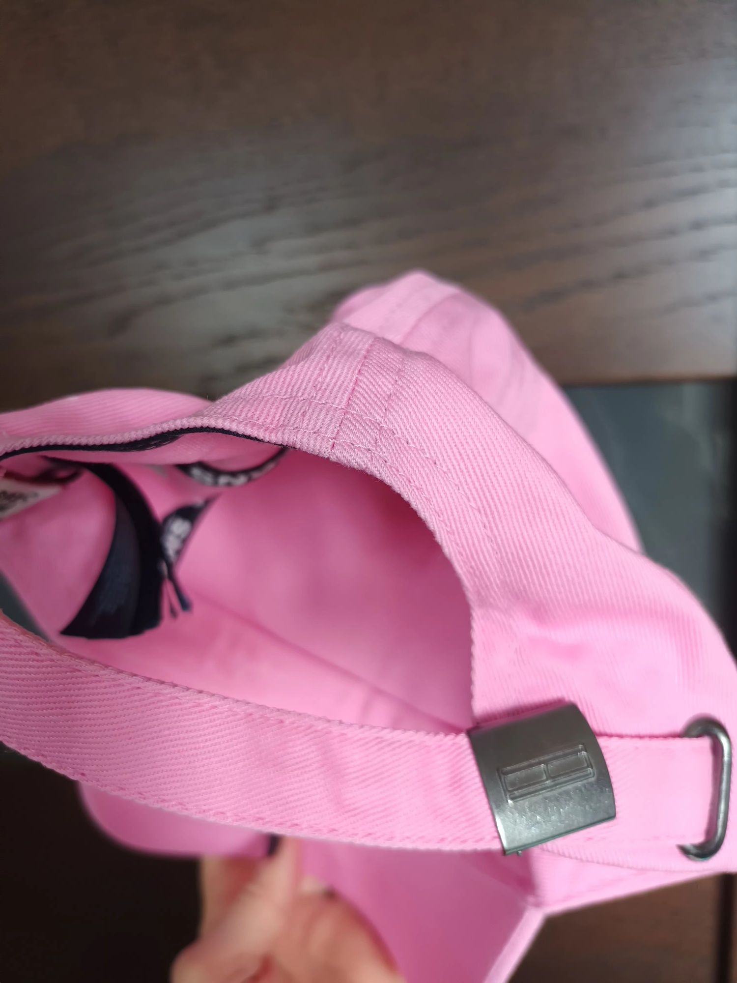 Czapka damska Tommy Jeans jak nowa stan idealny