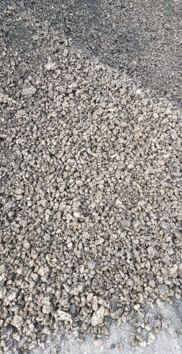 Żużel(szlaka)Na utwardzenie terenu.