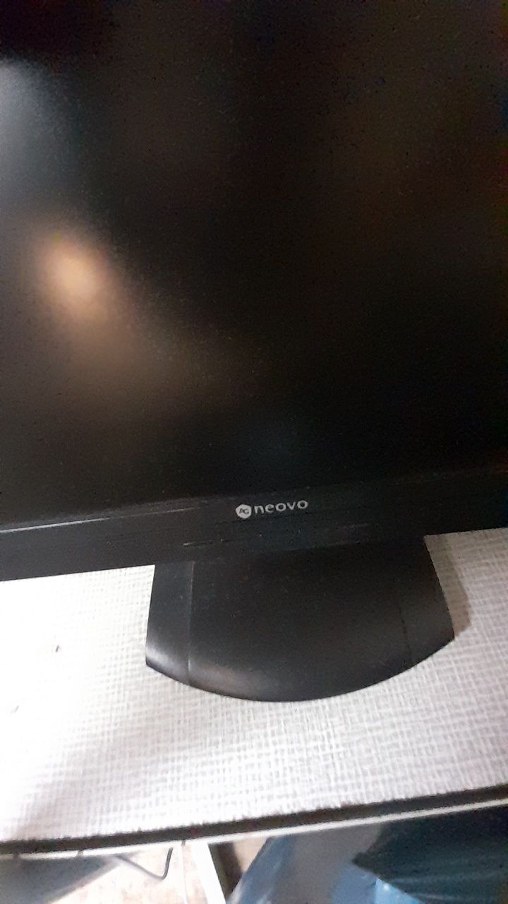 Monitor lenovo sprzedam