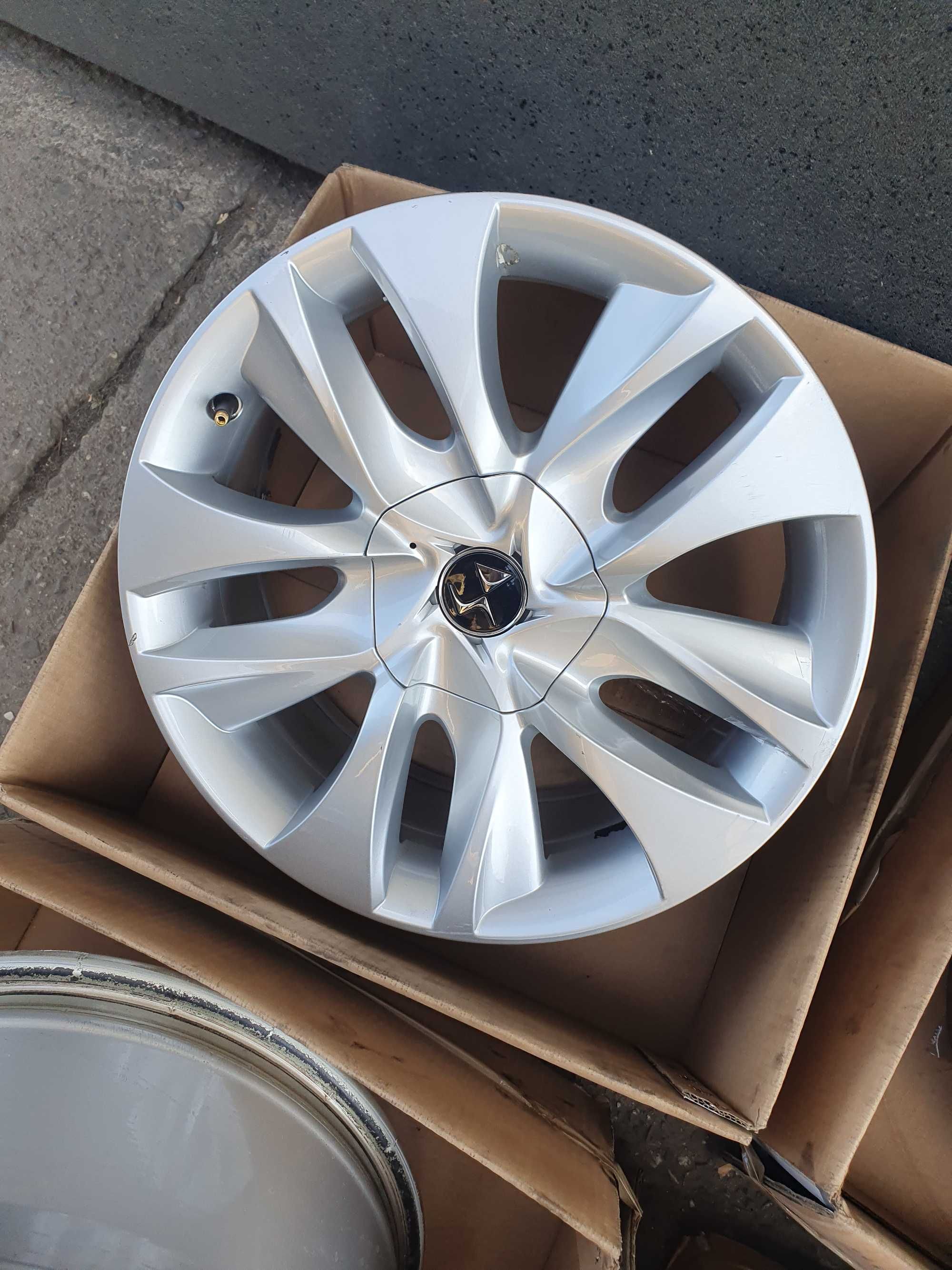 985# Alufelgi 17" 7,5J Et 27 CITROEN DS5