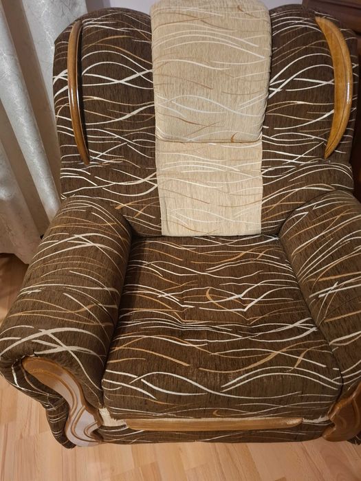 Sprzedam  narożnik 2 fotelei 2 pufy