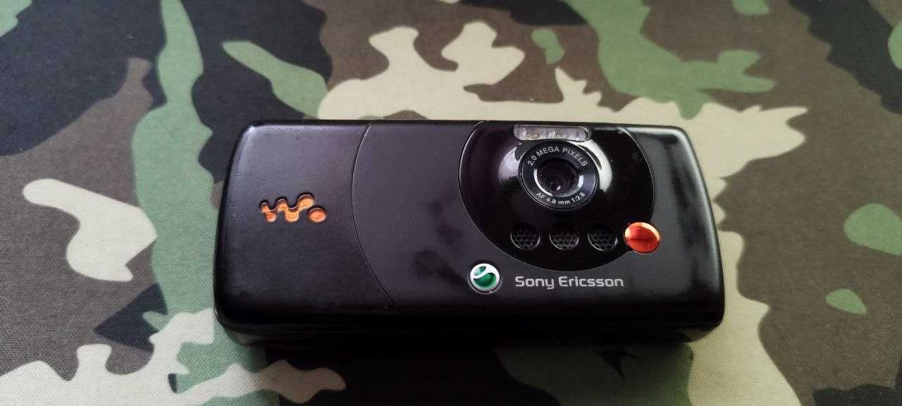 Sony Ericsson W810 в хорошому стані