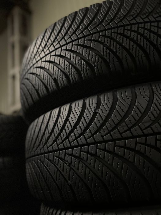 Автошини зимові GOOD YEAR 205/60/16 (4шт) Резина,Колеса,Гума,Скати,Шин