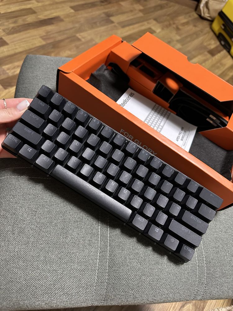 Клавіатура SteelSeries Apex Pro Mini Wireless