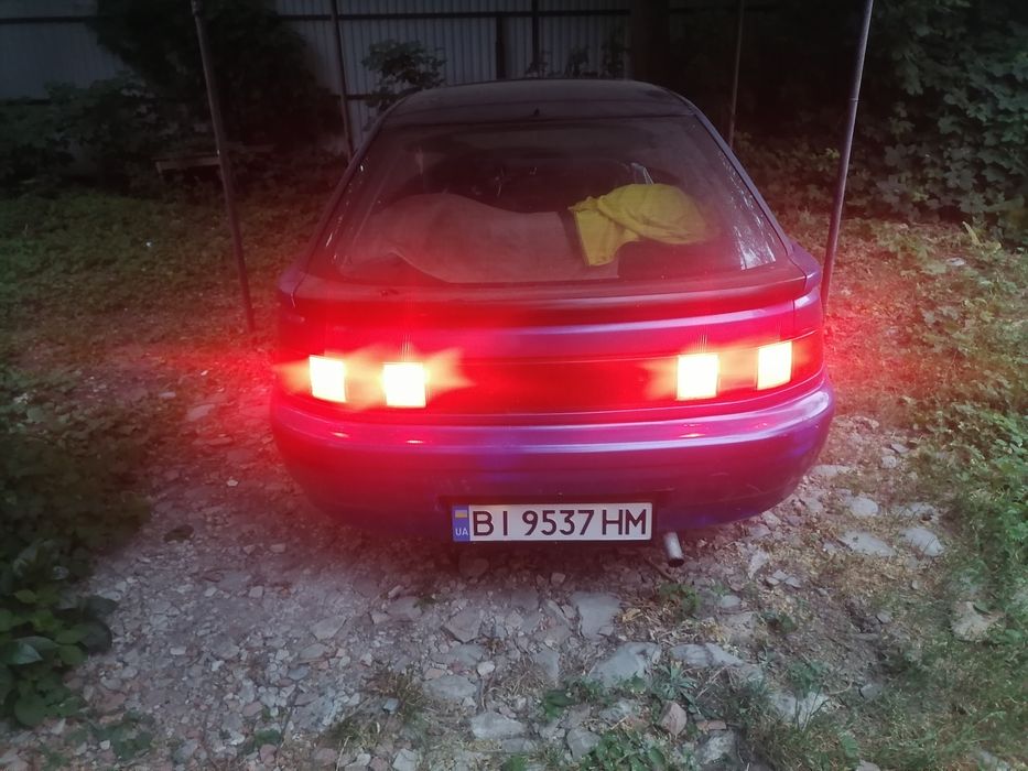 Мазда - 323  Сліпа 1.6-16v