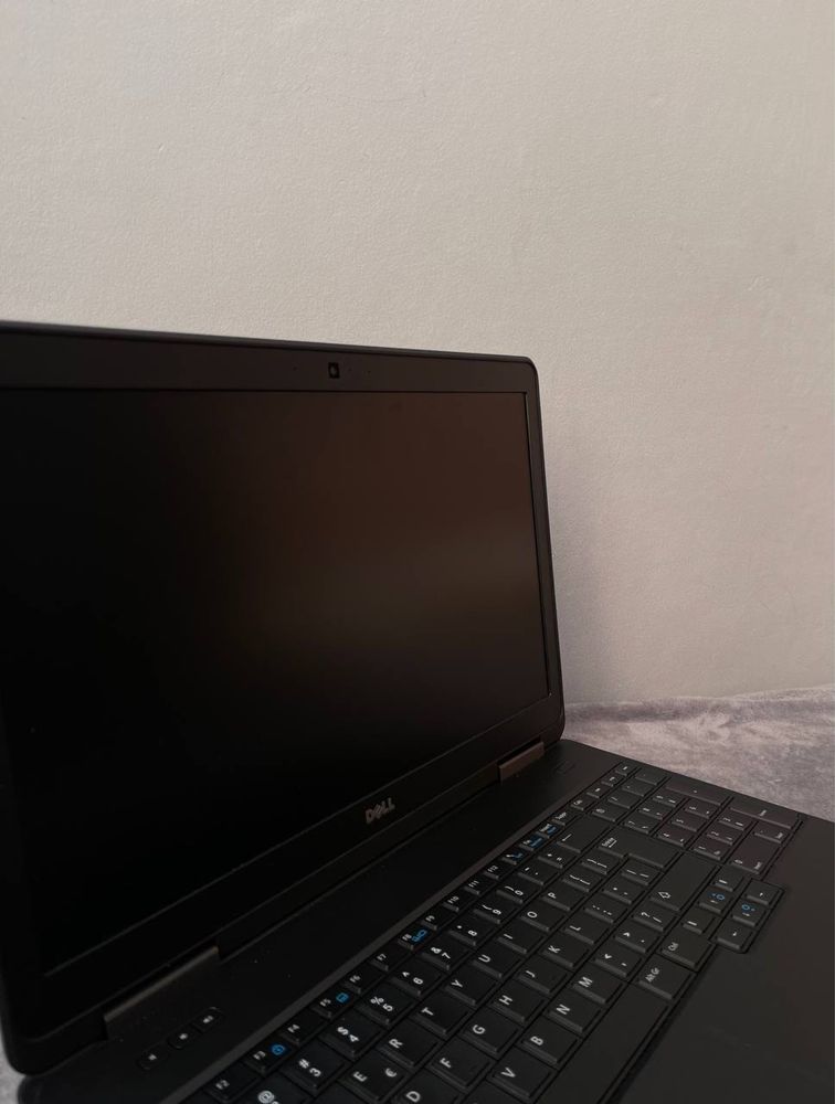 Ноутбук Dell Latitude E5540