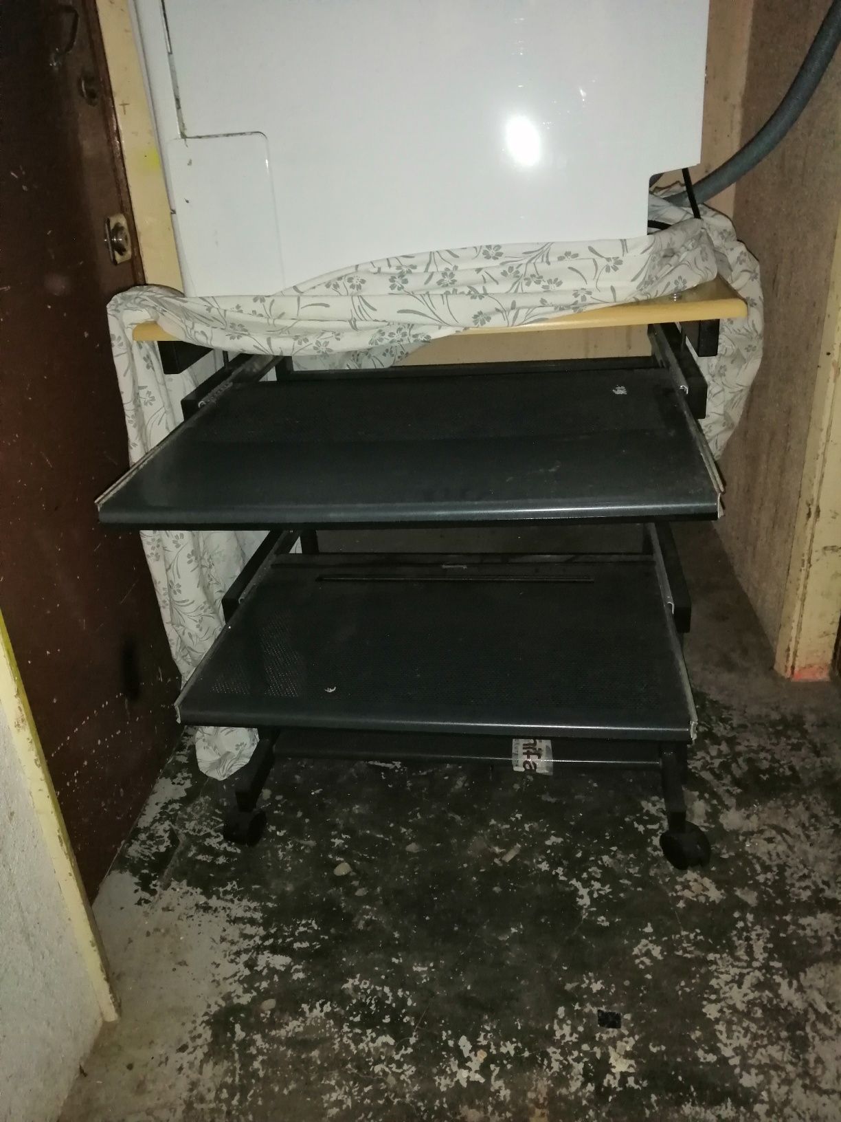 Maquina lavar loica e mesa para Pc