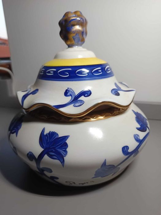 Pote em Porcelana Portuguesa R. Moreira – Prestigeo – Pintado à Mão