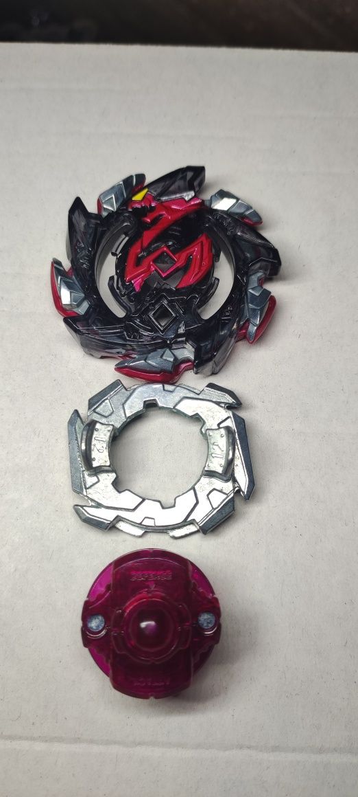 Beyblade  оригінал ! Бейблейд.