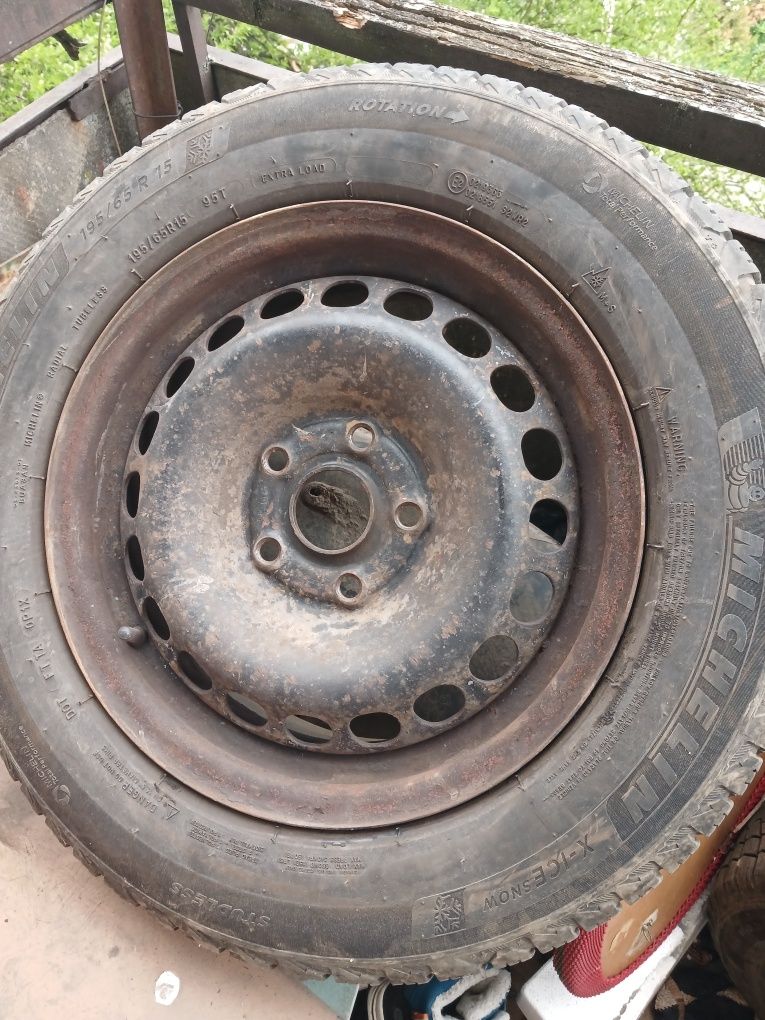 Колеса Michelin 195/65r 15 зима