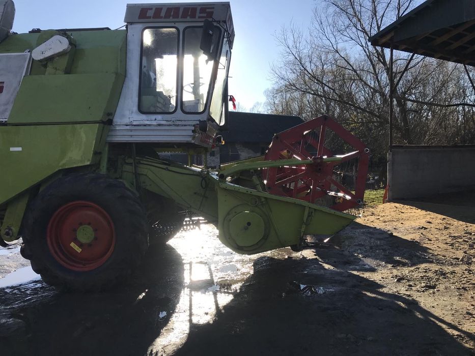 Комбайн Claas Mercator 75.