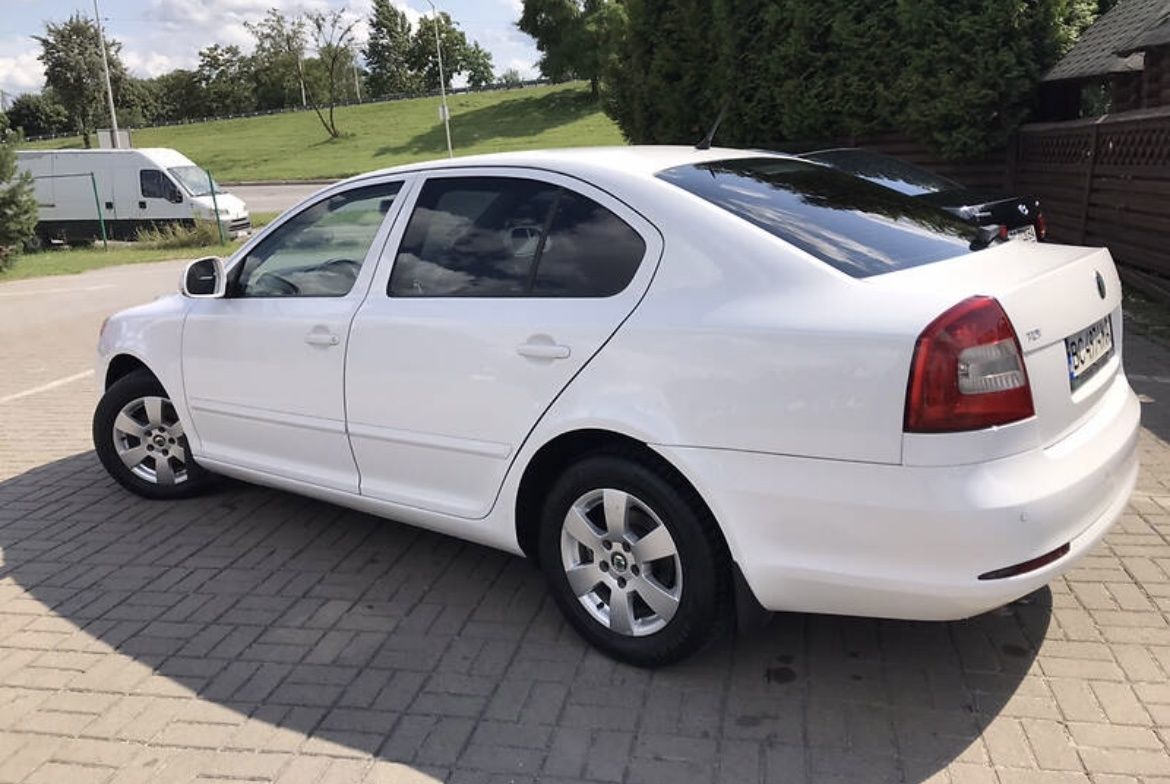 Продам автомобіль Шкода а5