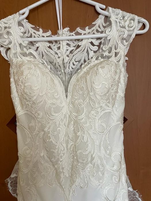 Suknia ślubna Allure Bridals 9469