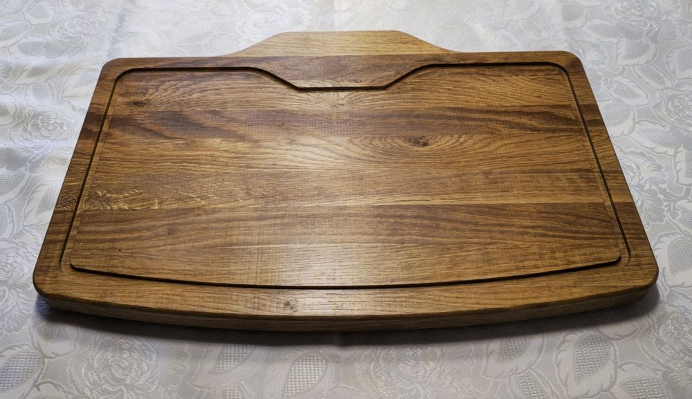 Duża deska na steki oraz mięsa.