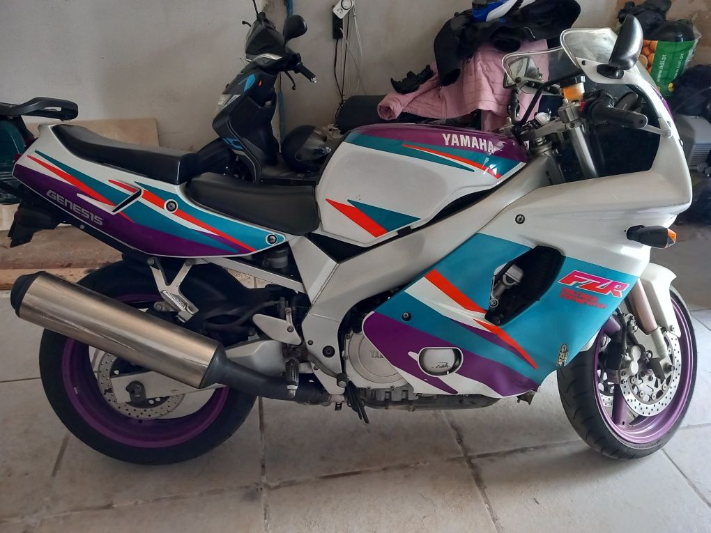 Yamaha Fzr 600 r