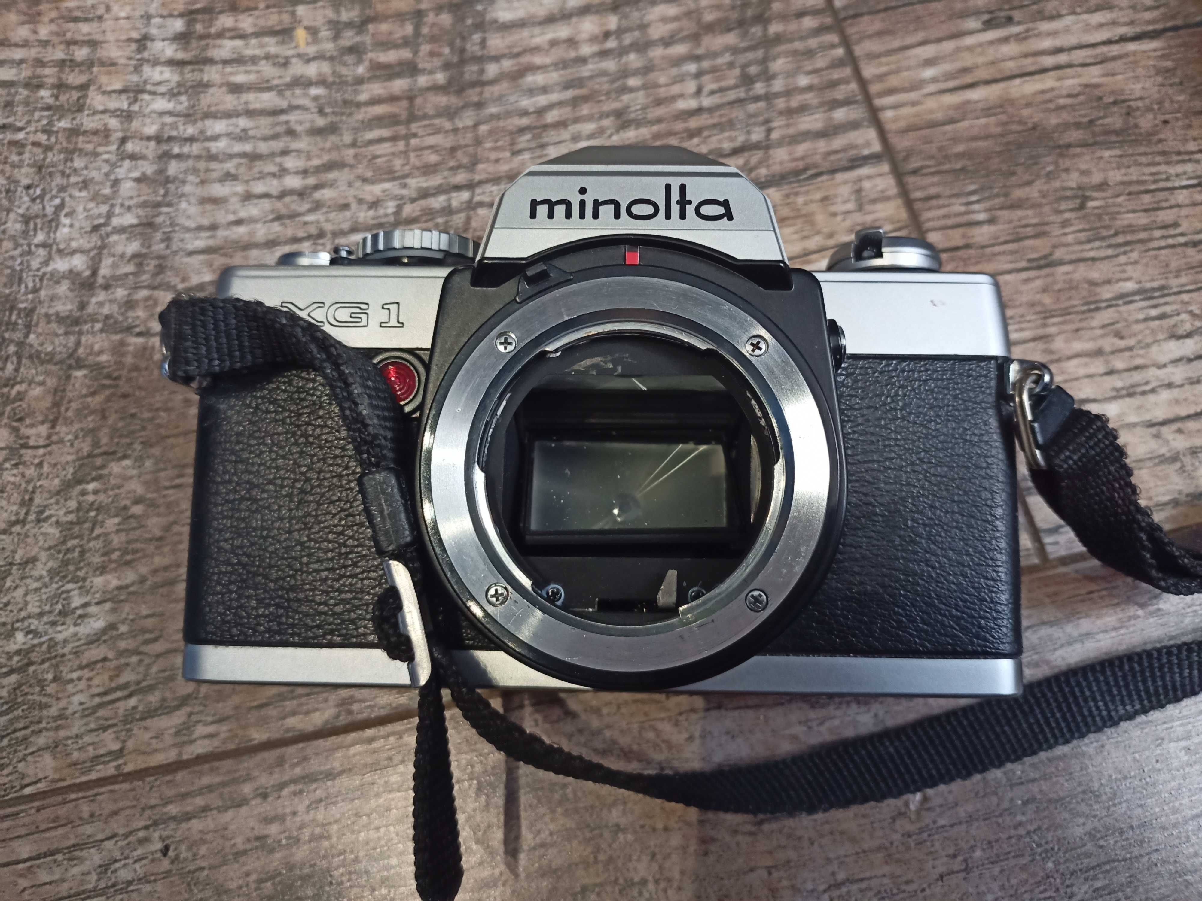 Minolta XG1 + MD Rokkor 50mm 1:17