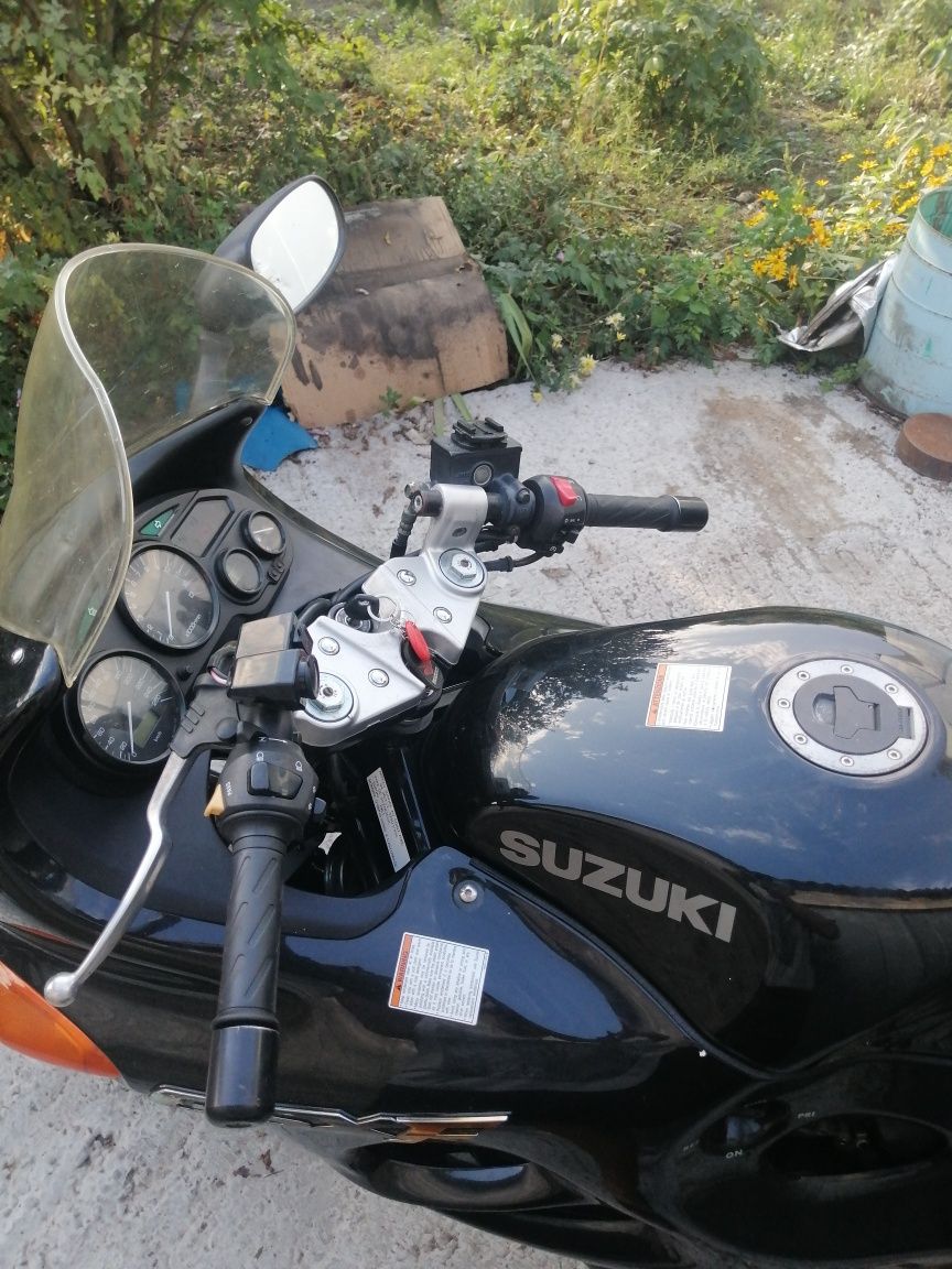 Suzuki Katana GSX 750 F