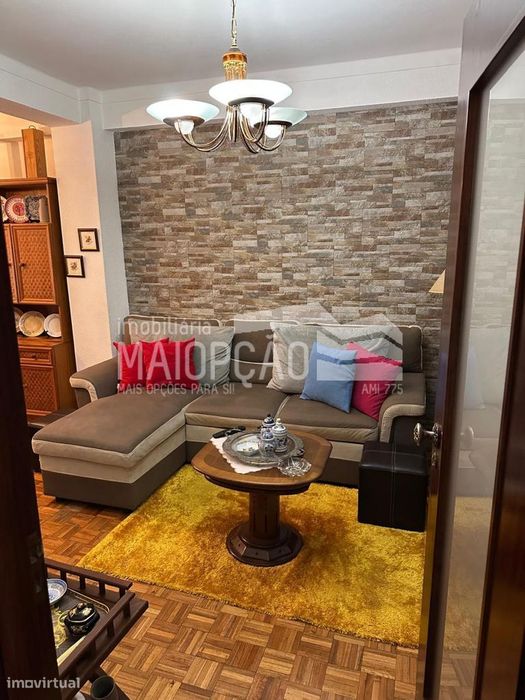 Apartamento T3 na zona da estação