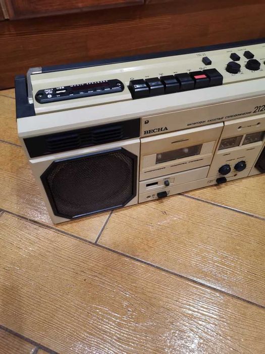 Магнитофон Весна 212С4 usb fm Bluetooth aux