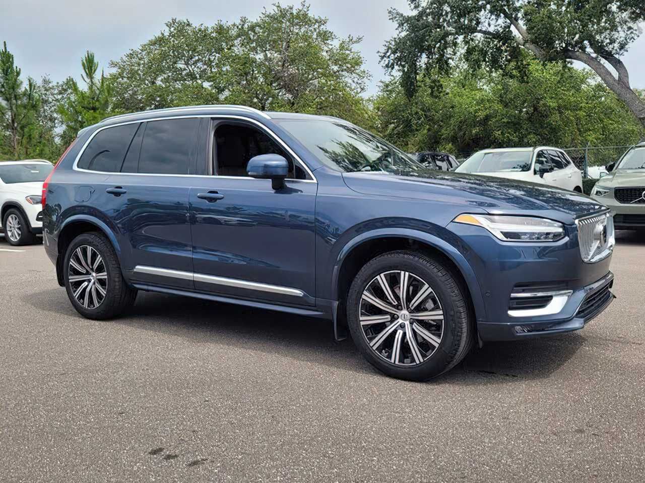 Volvo XC90   2023