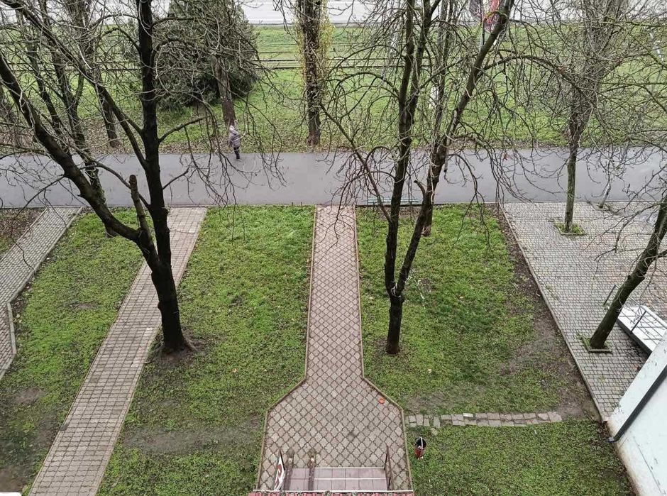 Продам 2х кв ремонтом газовый дом  ул Бочарова .