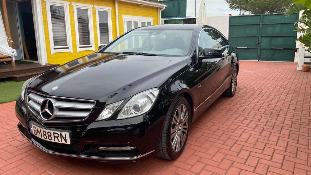 Mercedes E200 coupe, como novo,