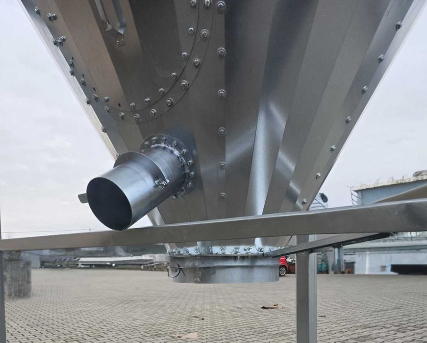 Silos paszowy lejowy 9,50m3 w całości do paszy dostawa hds pod dom