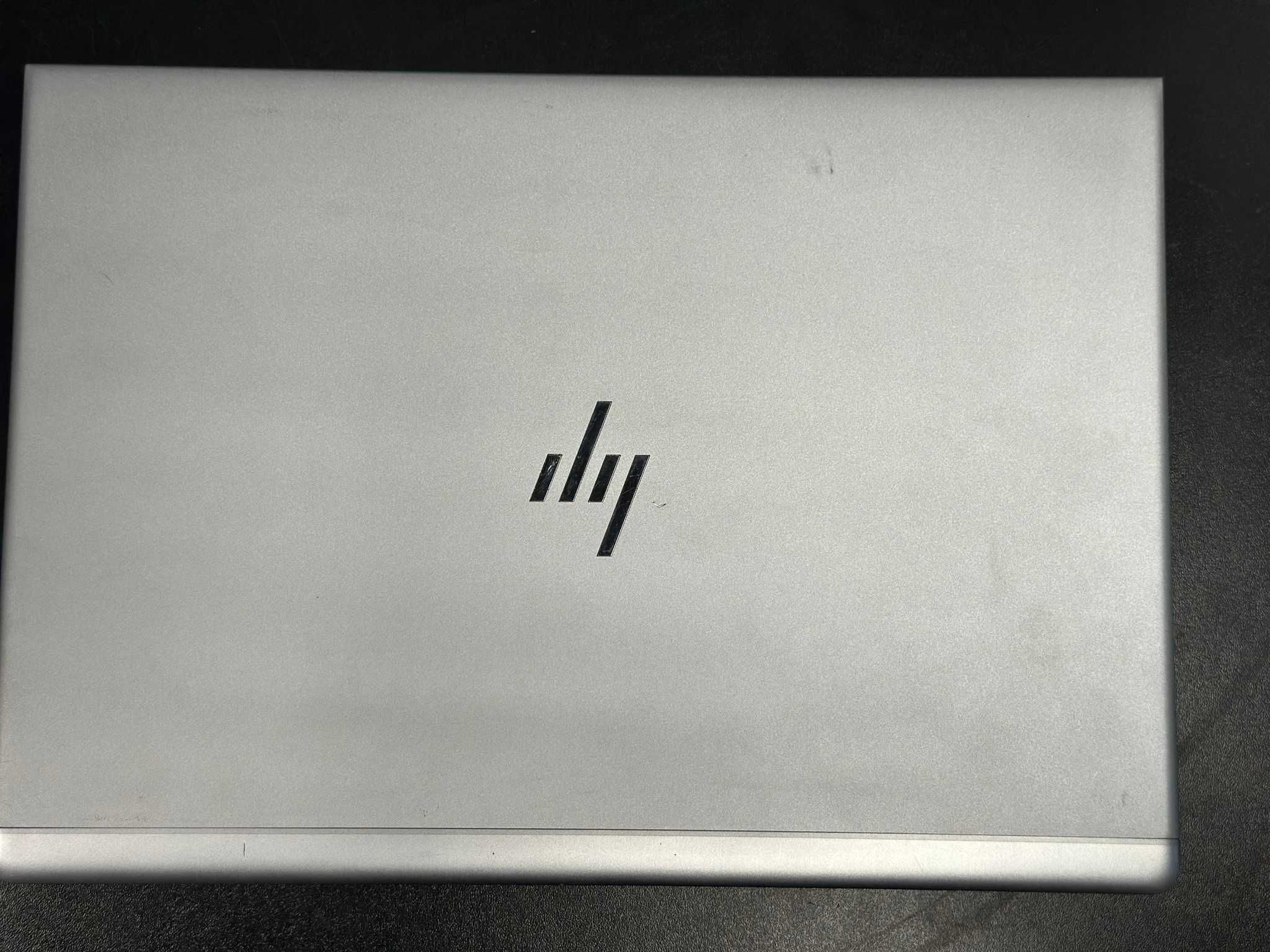 Lapltop HP ELITEBOOK 830 i7/8GB/256gb SSD