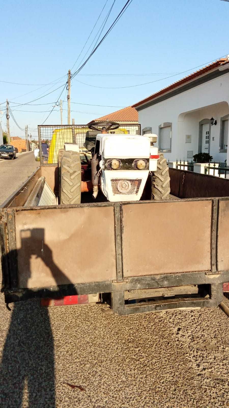 Trator articulado tração ás 4 Pasqual 21cv