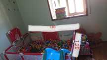 Parque infantil com bolas