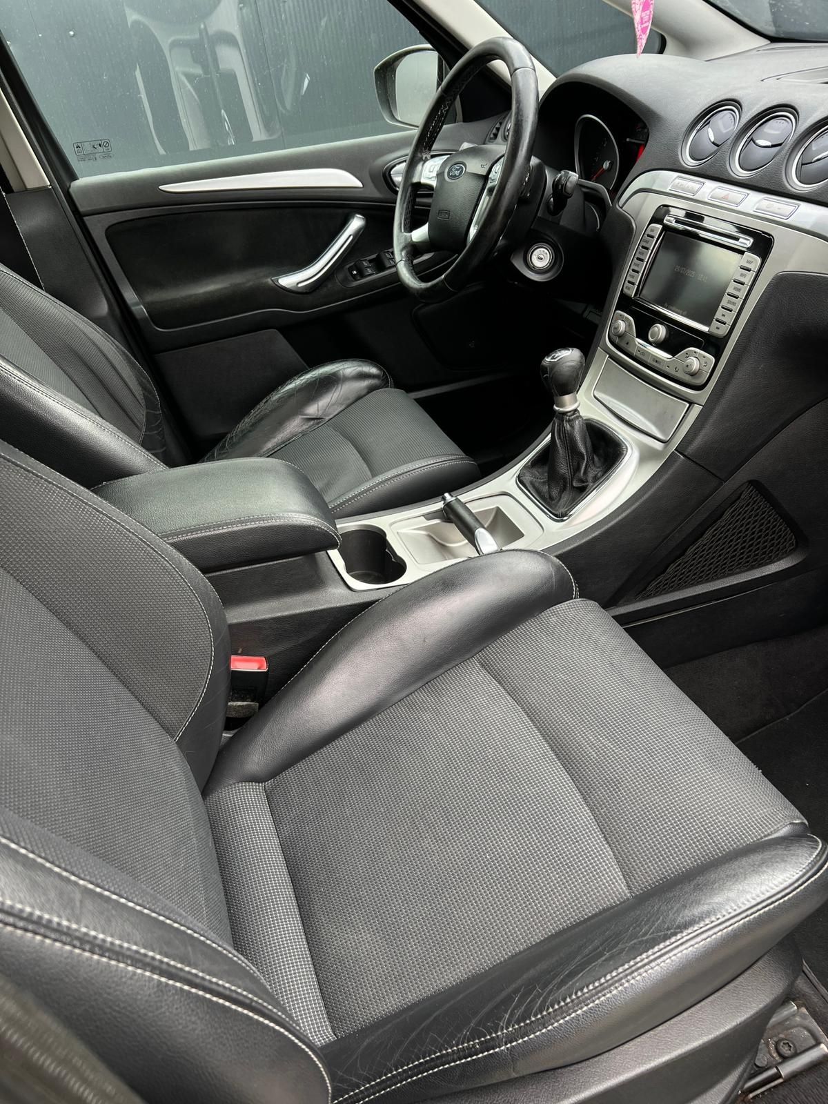 Ford S-Max 2.0 diesel/7-osób/Skóra/Panorama/2007r/Navi/Pdc/Hak/Zamiana