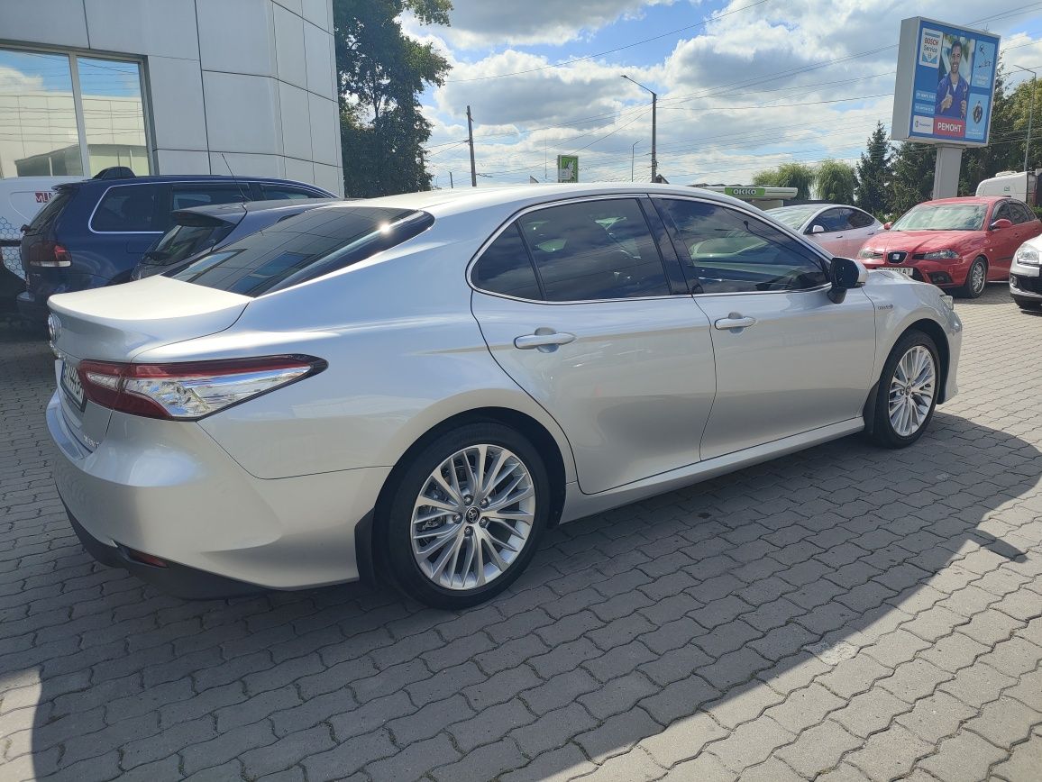 Camry Premium+ 12.2019