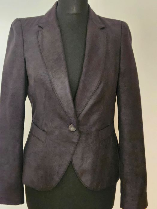 Czarna marynarka marki ZARA. Rozm. M