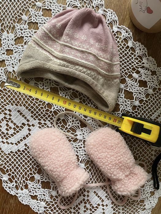 Комплект шапочка и варежки рукавички для новорожденных