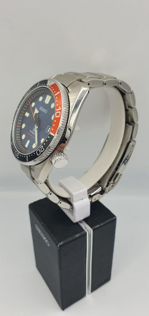 Diver Seiko Prospex Twilight Blue Diver Automatic Special Edition