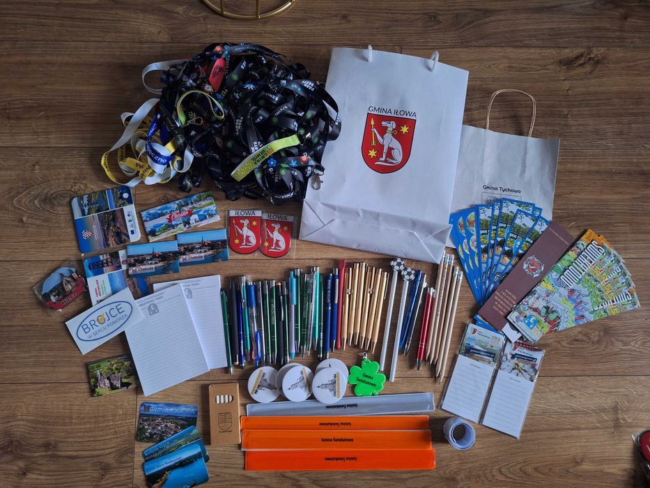 Gadżety długopisy Notesy smycze