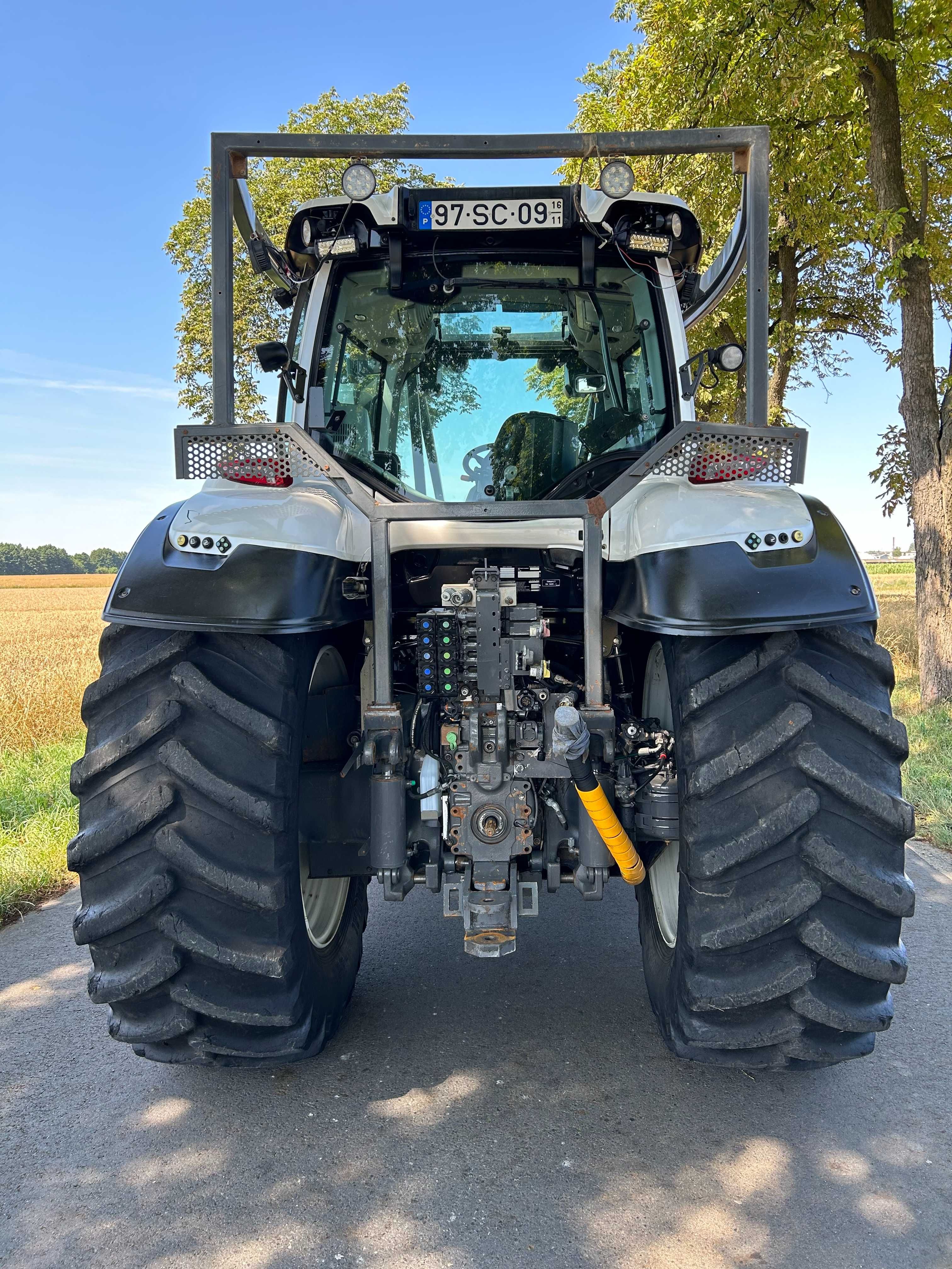 Ciągnik Valtra T234 Versus