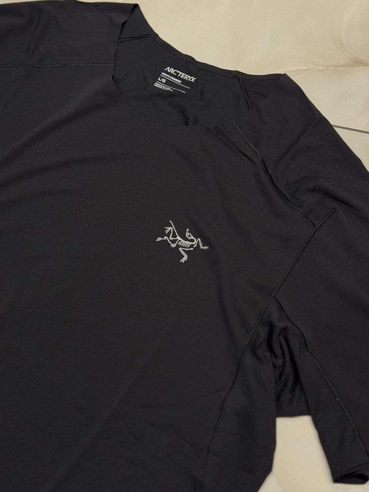 Футболка Arc'teryx Norvan Downword Logo SS оригінал оригинал