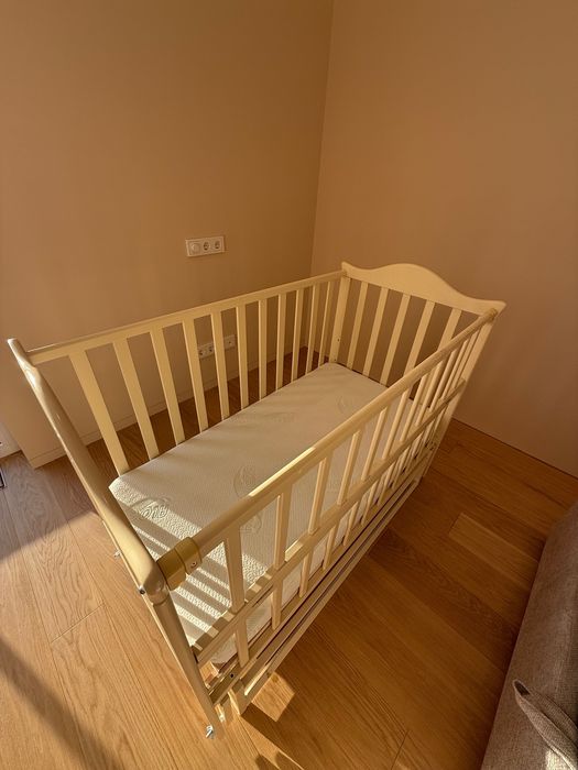 Дитяче ліжечко з матрасом + бортики в подарунок