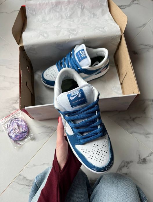 Nike SB Dunk Born x Raised